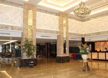 Plaza Inn Кендарі Екстер'єр фото